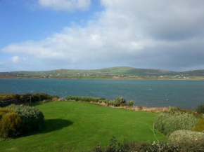 Отель Portmagee Seaside Cottages  Портмаги